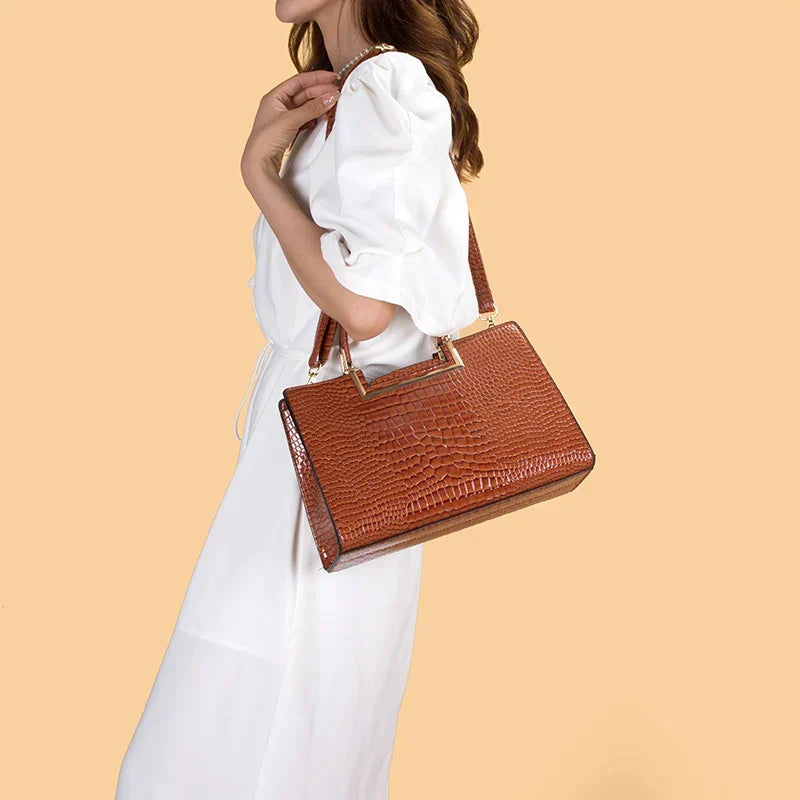Set bag and wallet in leather
