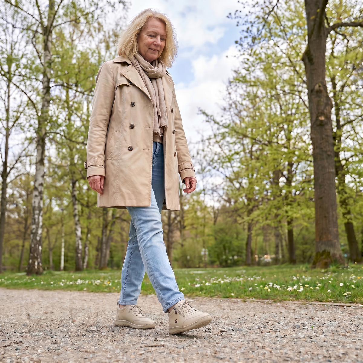 Mila — Comfortable & Supportive Sneakers with Zip