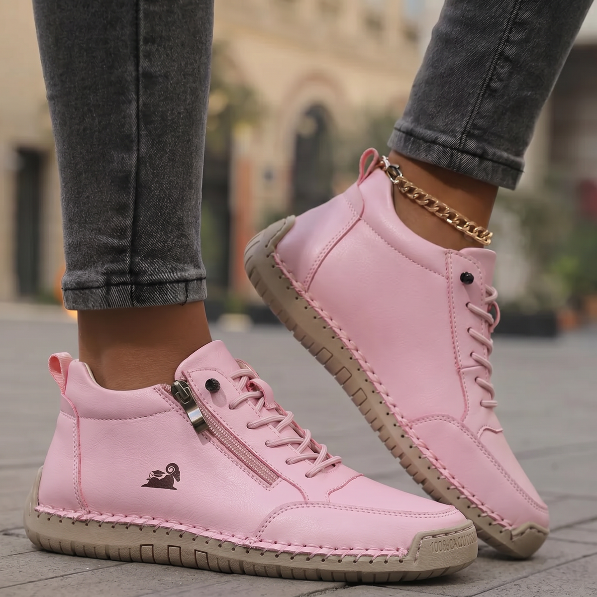 Mila — Comfortable & Supportive Sneakers with Zip