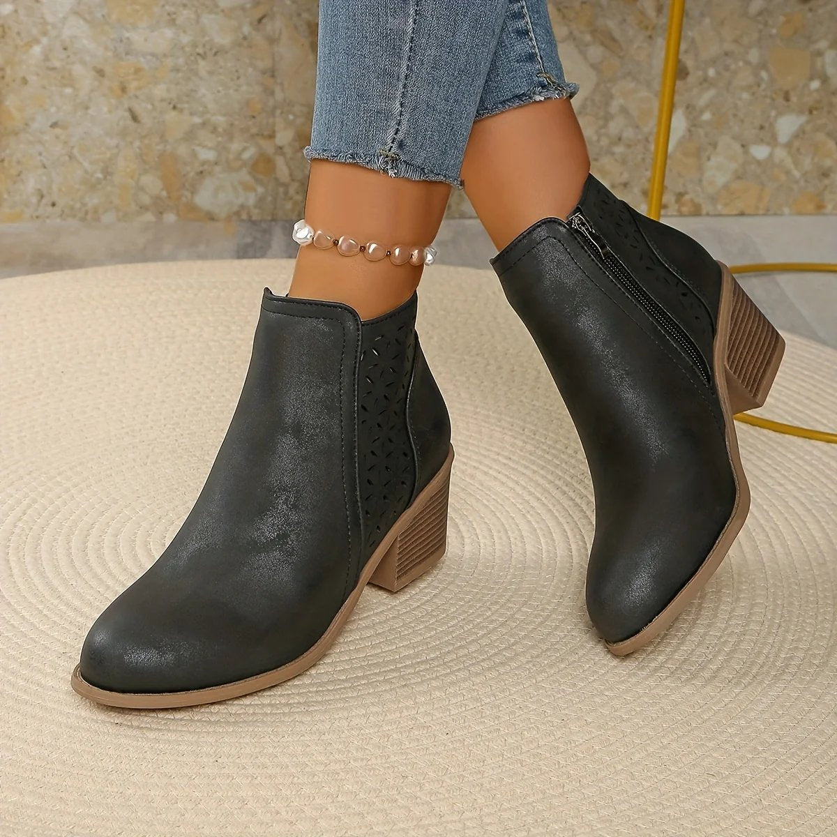 Wenche – Cut-Out Block Heel Ankle Boots