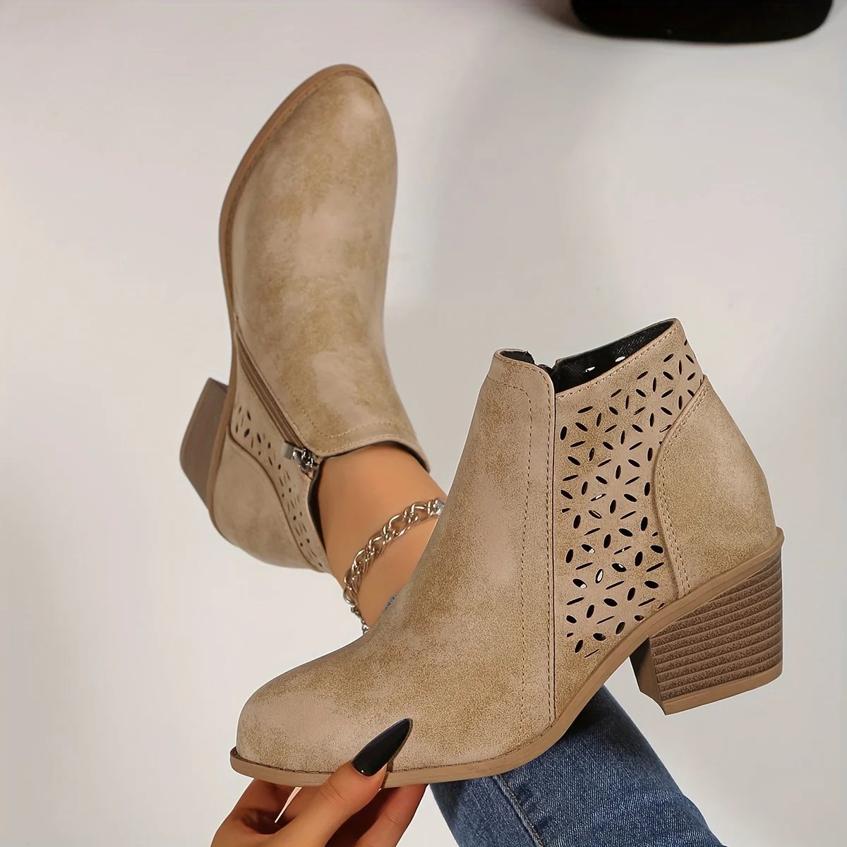 Wenche – Cut-Out Block Heel Ankle Boots